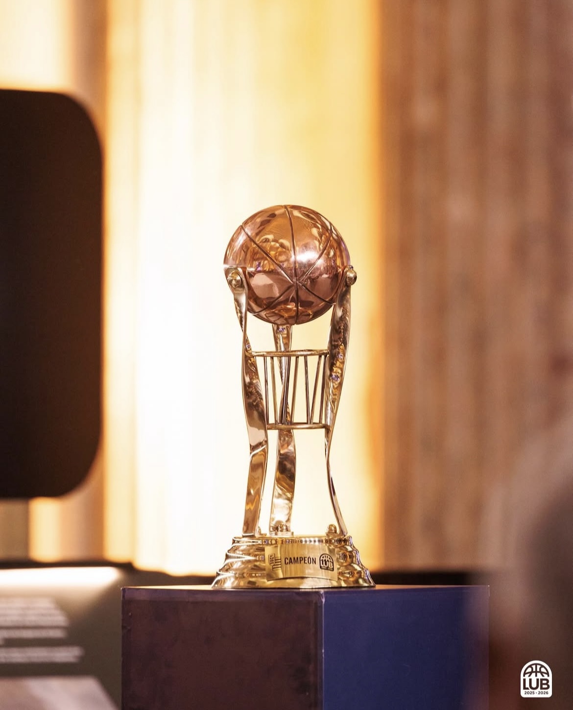 “El clásico más esperado marcará el inicio de la LUB 2025-26: Nacional y Peñarol se enfrentan en la primera fecha del torneo.”